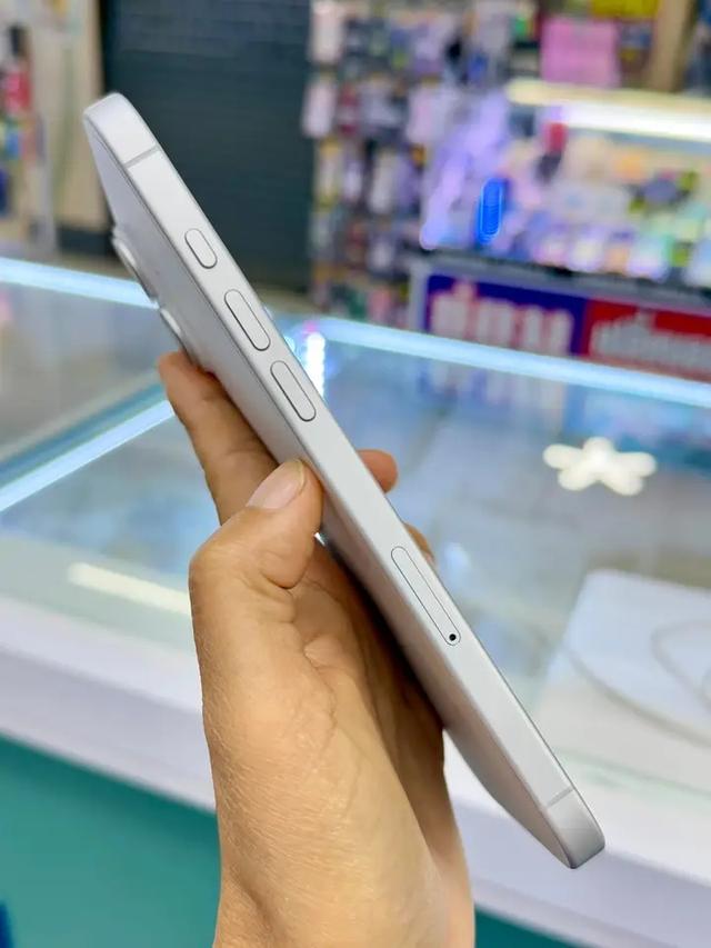 iPhone 16 Plus มือสอง 3