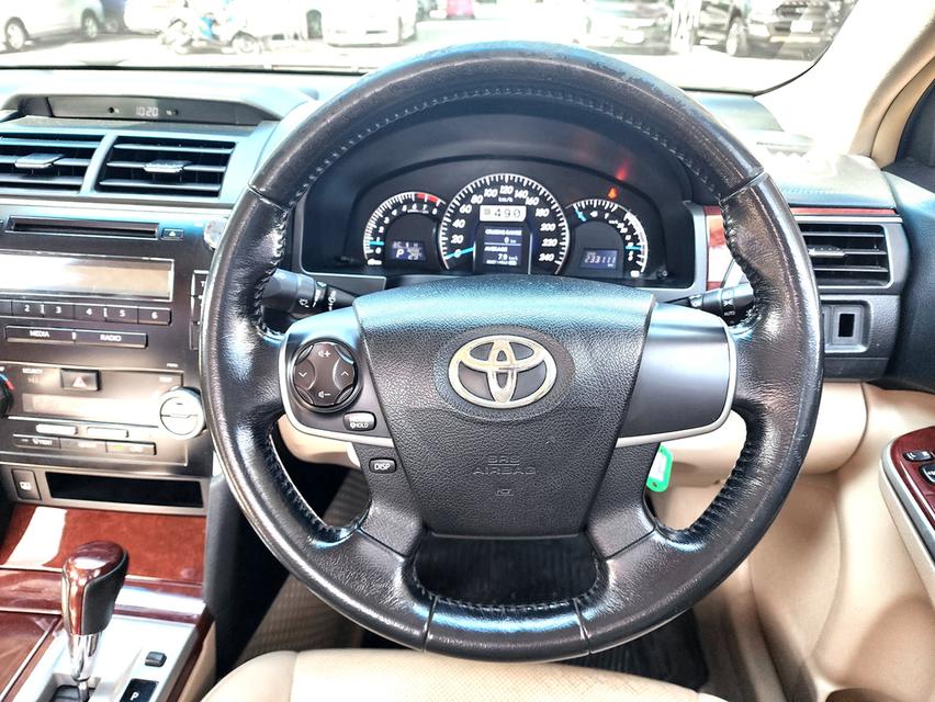 Toyota Camry 2.0G   ปี 2012  5
