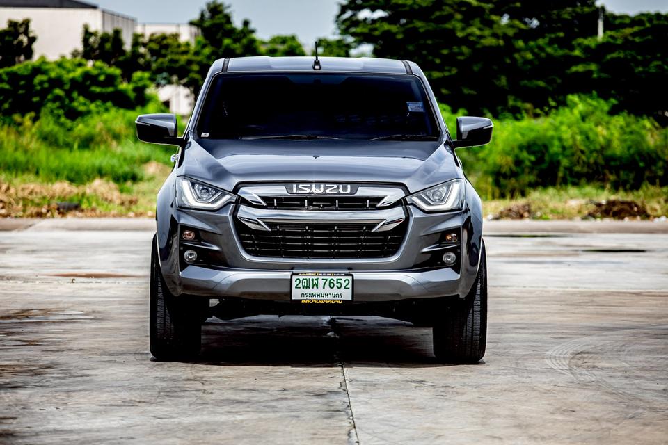 ISUZU D-MAX Hi-lander Cab 1.9 Ddi L ปี 2020 สีเทา มือเดียวป้ายแดง 2
