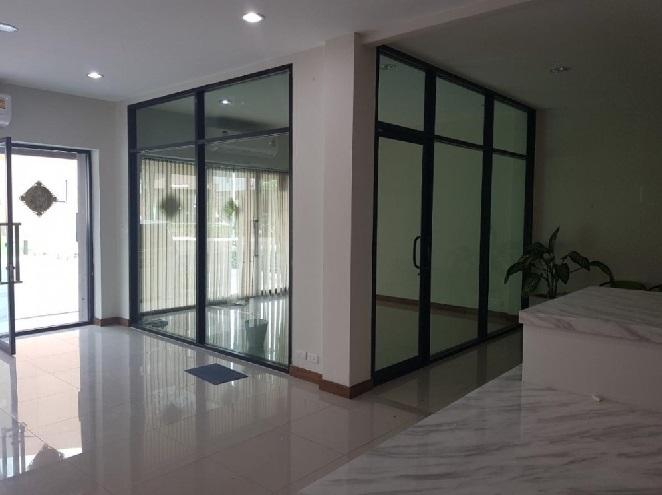 For Rent ให้เช่า อาคาร / Home Office 4 ชั้น แบบ 2 คูหาตีทะลุ โครงการบิซ พัฒนาการ-อ่อนนุช ตัดใหม่  2