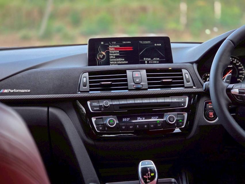 รหัสรถ NC6955 📌 ✳️ 320i Sport Line [F30] " LCI " 2016 18