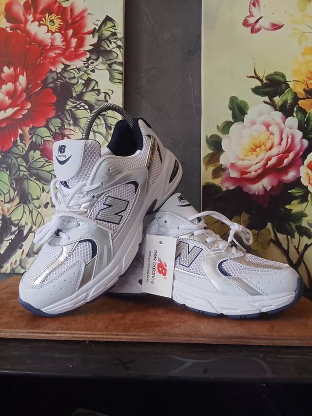 ืnew balance นิวบาลานซ์ 530 (เบอร์ 39) ขนาดความยาว 24.5 cm. เบอร์ 38 ใส่ได้พอดี งานมือหนึ่ง รูปที่ 5