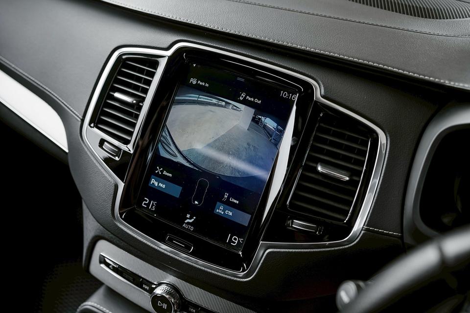 Volvo XC90 T8 Inscription 4WD 2019 สีดำ ราคาดีมาก รูปที่ 8