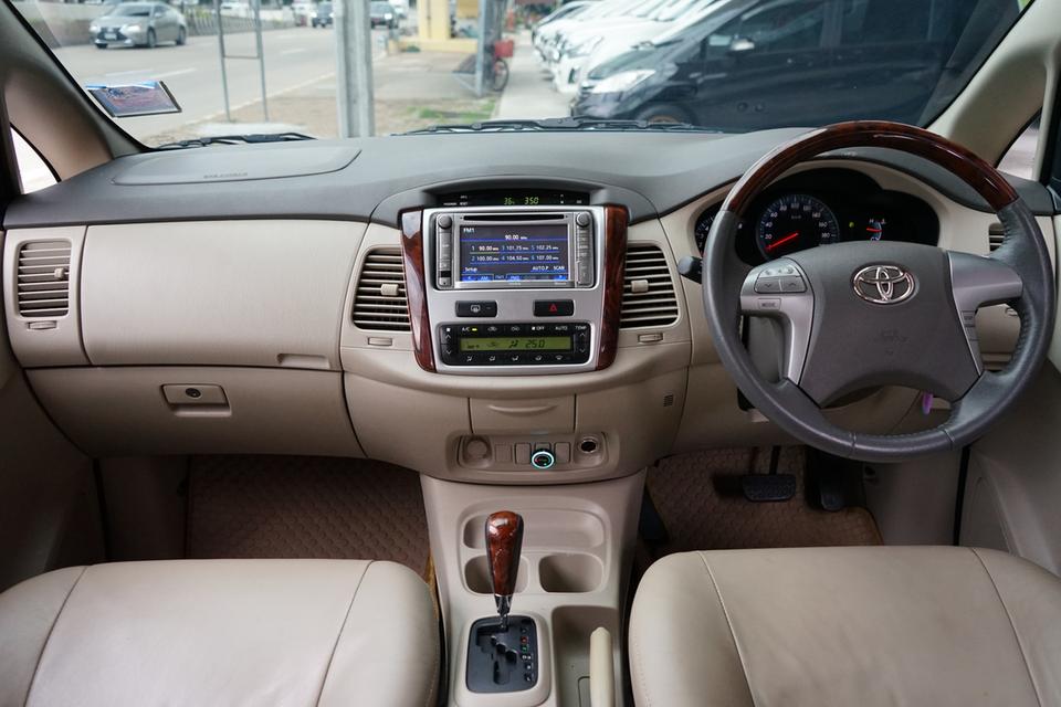 2013 TOYOTA INNOVA 2.0 V 10