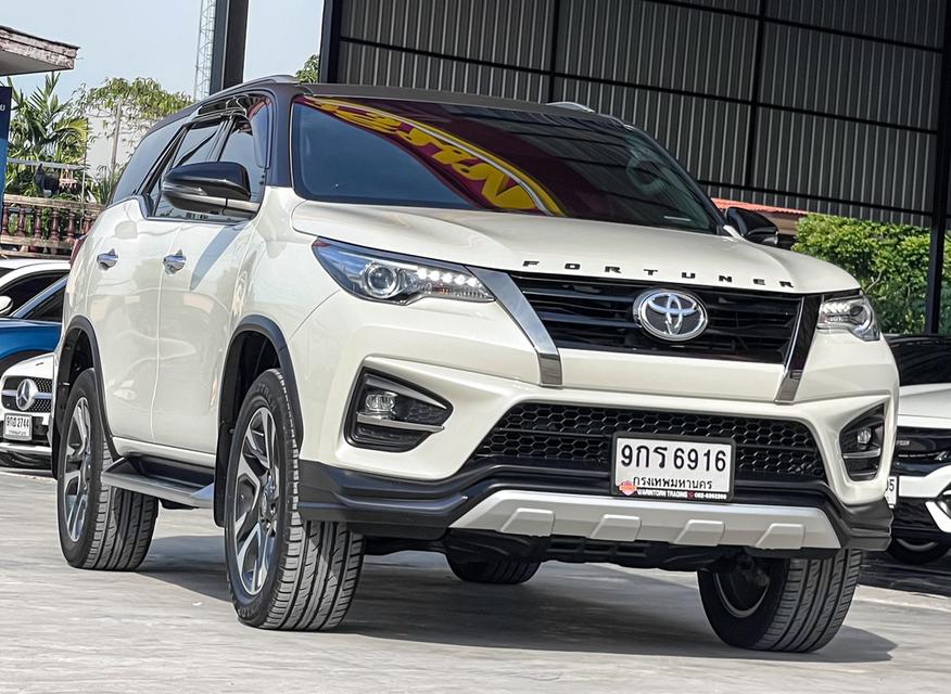 ขาย Toyota Fortuner 2.8TRD 4wd ปี19 3