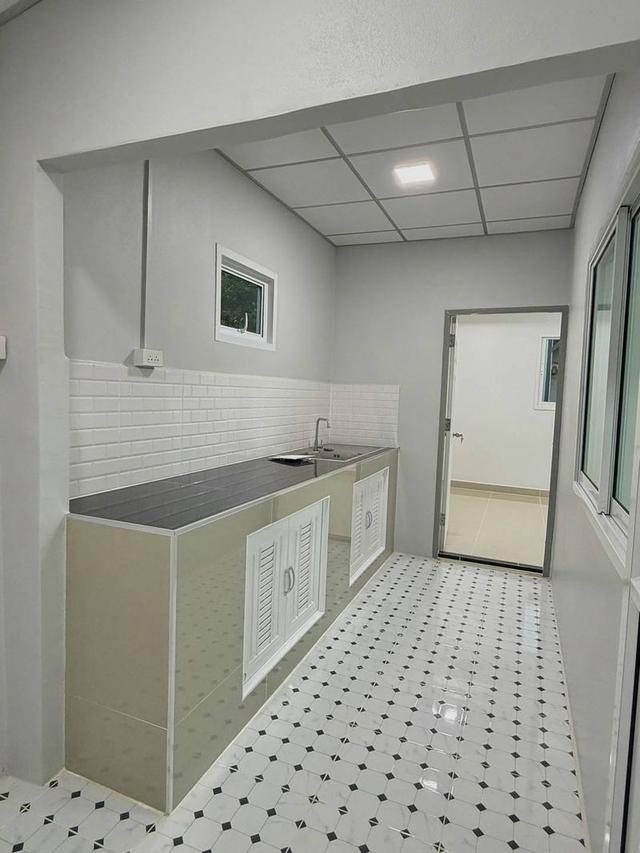 หมู่บ้านบัวทอง4 ถนนบ้านกล้วย-ไทรน้อย 15