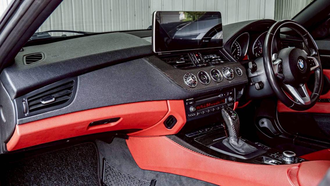 BMW Z4, 2.5 sDrive23i RHD รูปที่ 9
