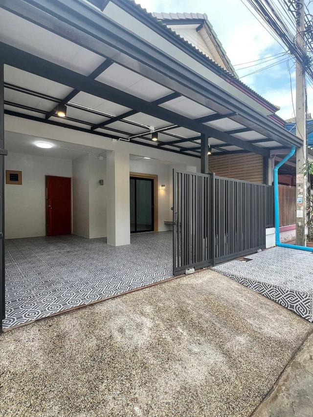 หมู่บ้านพฤกษา10 5