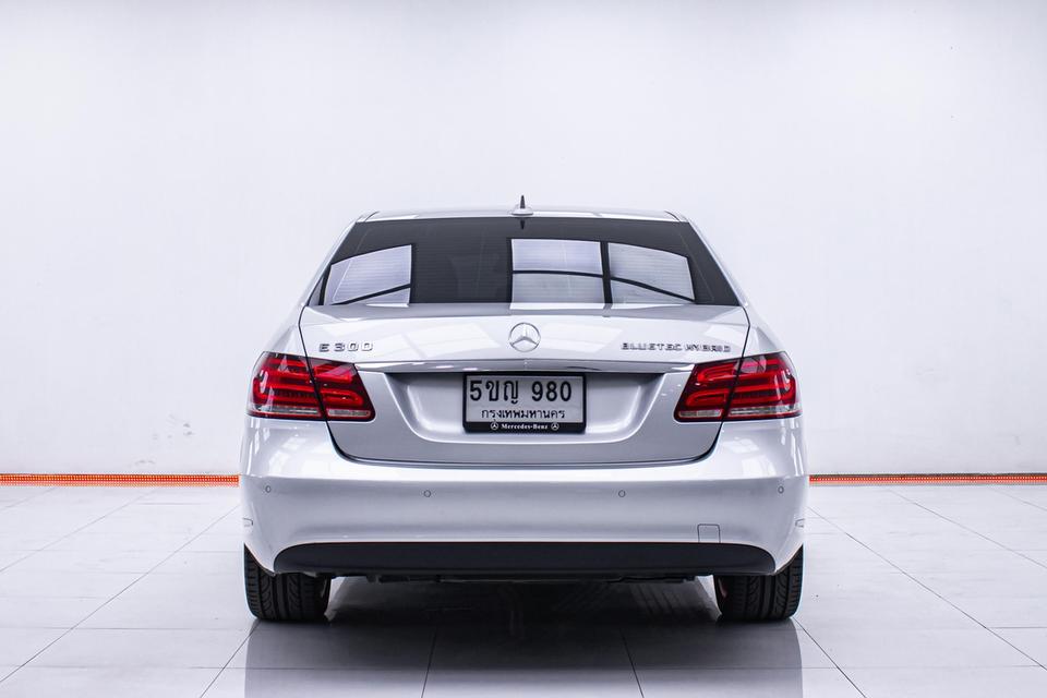 รหัสรถ 1D057  BENZ  E300 EXCLUSIVE BLUETECH HYBIRD 2.1 2013 9