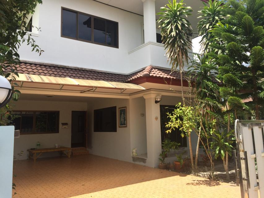 ให้เช่า บ้านเดี่ยว เมืองนครสยามนครธานี 250 ตรม. 70 ตร.วา 4นอน 3น้ำ 4จอดรถ ตกแต่งสวยเฟอร์ครบ พร้อมอยู่ ใกล้ BigC รพนครินท 1