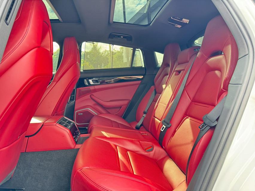 Porsche Panamera 4 E-Hybrid (MY2022)📆 ปี 2022 | 📍วิ่งเพียง 11,xxx km เท่านั้น💰 ราคาเพียง 5,490,000 บาท 13