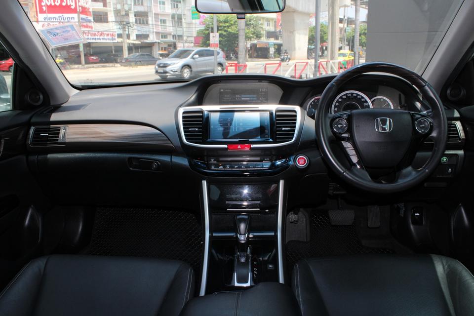 HONDA ACCORD 2.0 E สีเงิน ปี18 รูปที่ 9