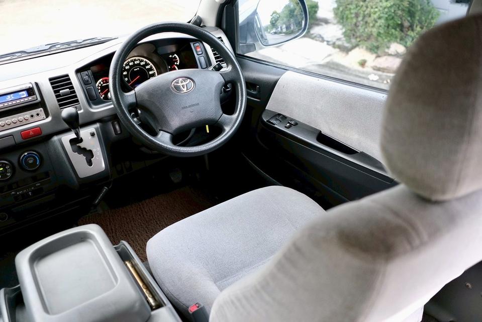 TOYOTA VENTURY 2.7 AUTO ไมล์ 2 แสน 12