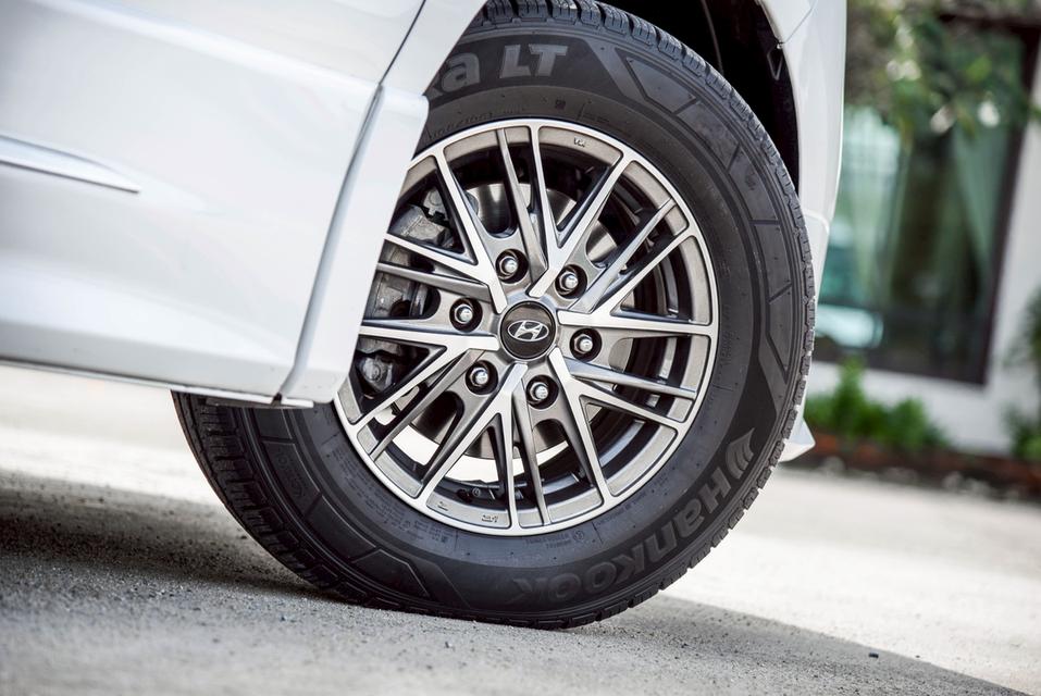รหัสรถ CBL982 HYUNDAI H-1 2.5 Elite NS AT 2023 8