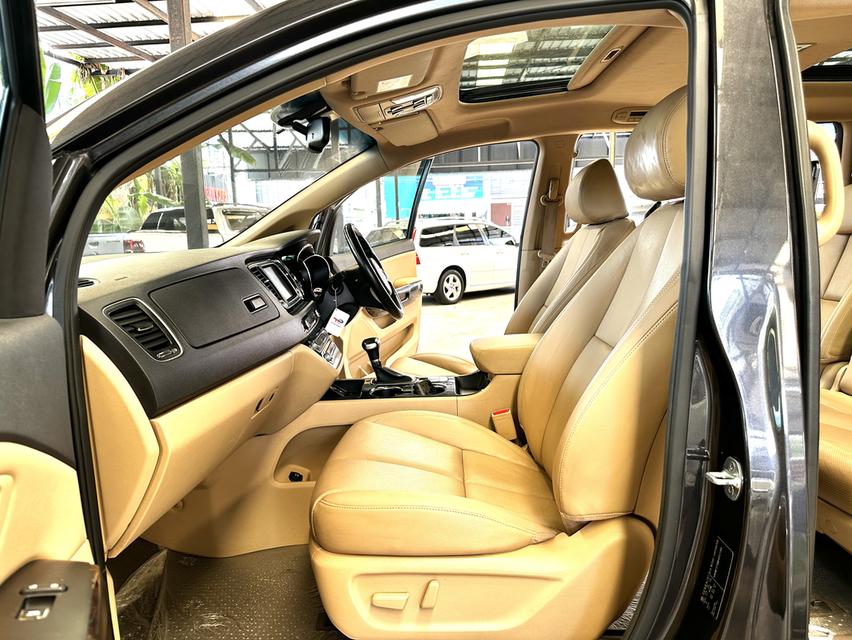 ขาย KIA GRAND CARNIVAL 2.2 SXL ปี2018 รุ่นท๊อป รถมือเดียว 12