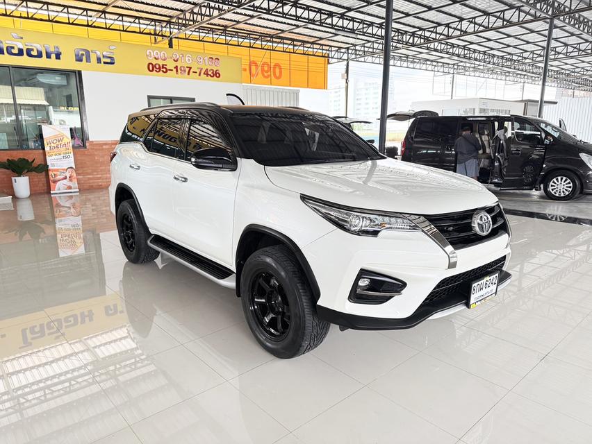 Toyota Fortuner 2.8 TRD Sportivo (ปี 2019) SUV AT - 4WD