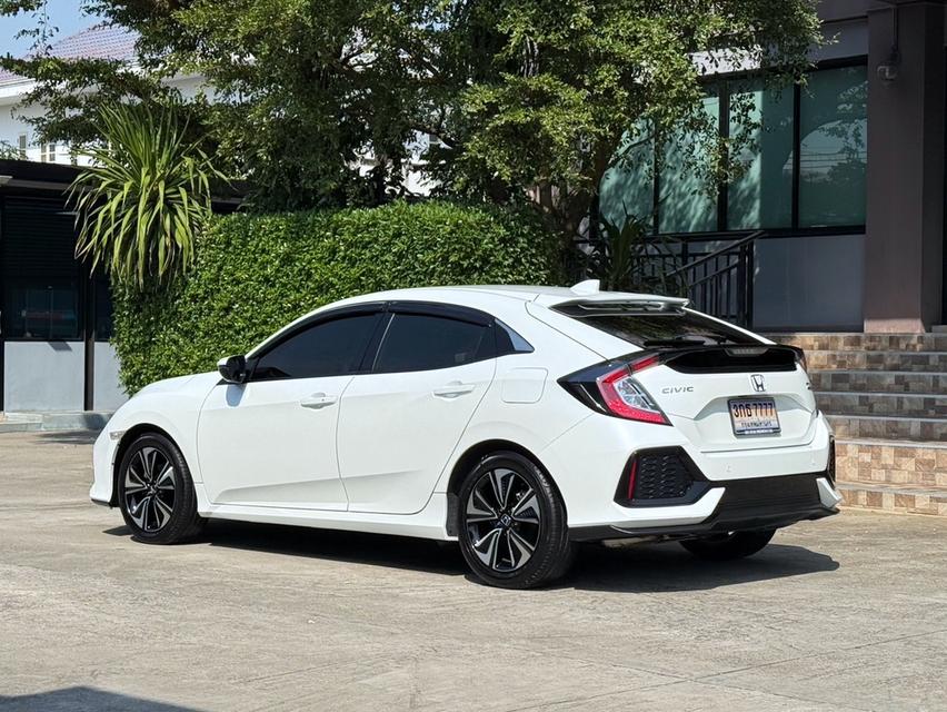 2019 HONDA CIVIC FK 1.5 TURBO รถมือเดียว รถวิ่งน้อยเพียง 60,000 กม สภาพป้ายแดง ประวัติศูนย์ครบ  รถไม่เคยมีอุบัติเหตุครับ รูปที่ 6