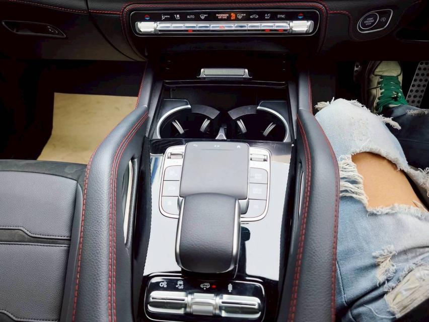 รหัสรถ KPV117 2022 BENZ GLE-53 AMG 9