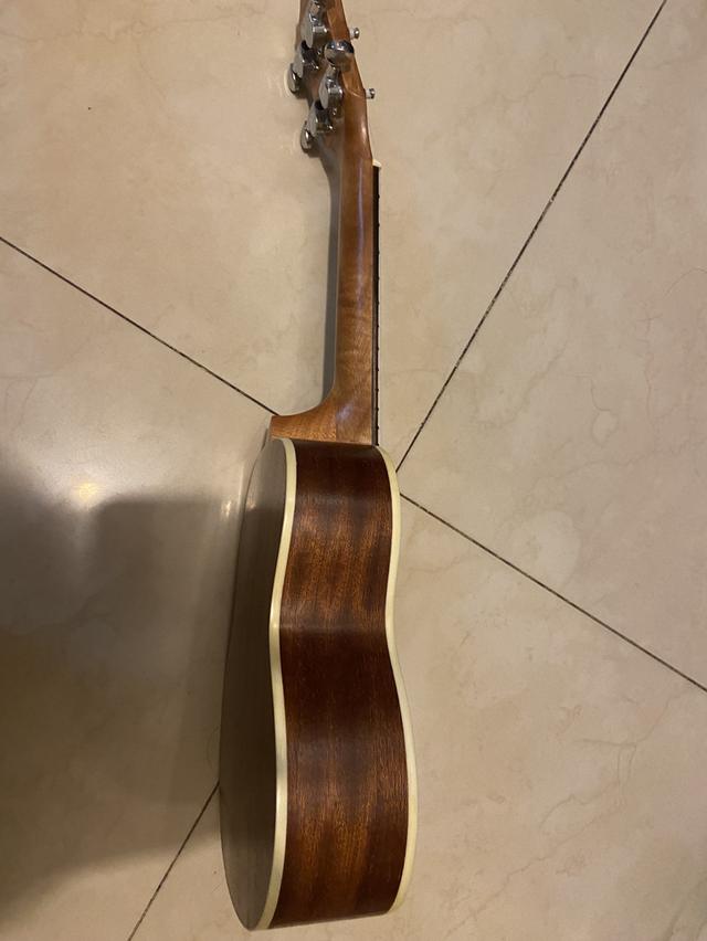 อูคุเลเล่ มือ2 เสียงเพราะ ไม่เพี้ยนไม่มีรอยไม่เคยซ่อม รูปที่ 4