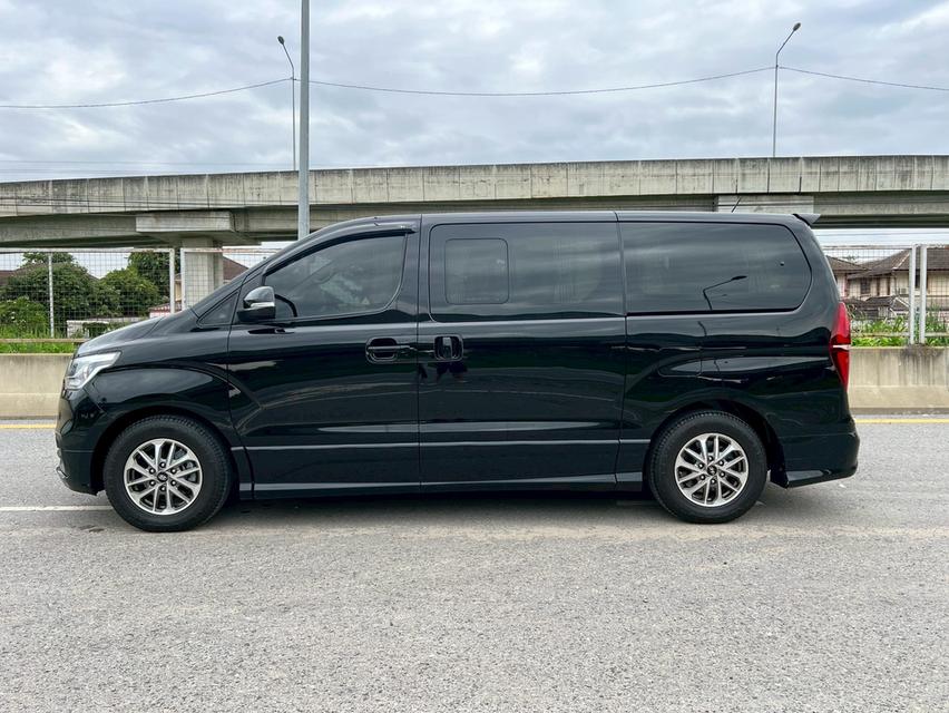 HYUNDAI H1 2.5 ELITE (MNC) ปี 2020