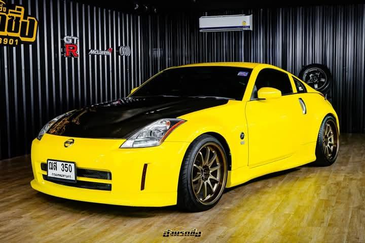 Nissan 350 Z สีเหลือง 2