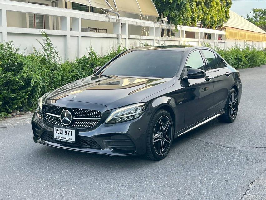Mercedes Benz C300e AMG 2020 จด 2021 ถหรู ใช้น้อย สวยจัด ราคาคุ้มๆครับ