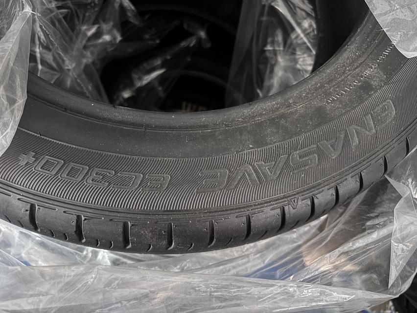 ยาง dunlop 215/55/17 รูปที่ 2