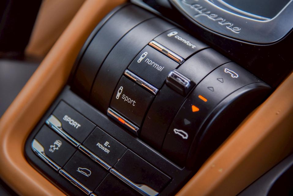 รหัสรถ CBL6721 Porsche Cayenne S 3.0 Hybrid AT 2013 17