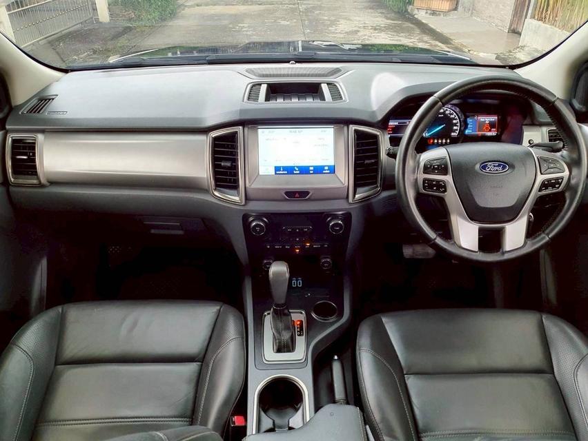#FORD EVERREST 2.2 TITANIUM 2WD ปี 2017 สีดำ✔️เกียร์ A/T #มีประกันชั้น1  ราคา 499,000 บาท สอบถาม 085 337  55  37 11