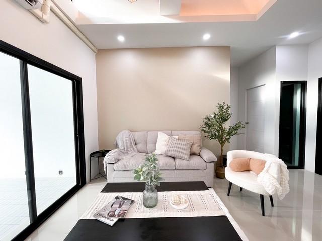 For Sales : Kuku, Town Home @soi patchanee-bang chi liao, 2 Bedrooms, 2 Bathrooms 3