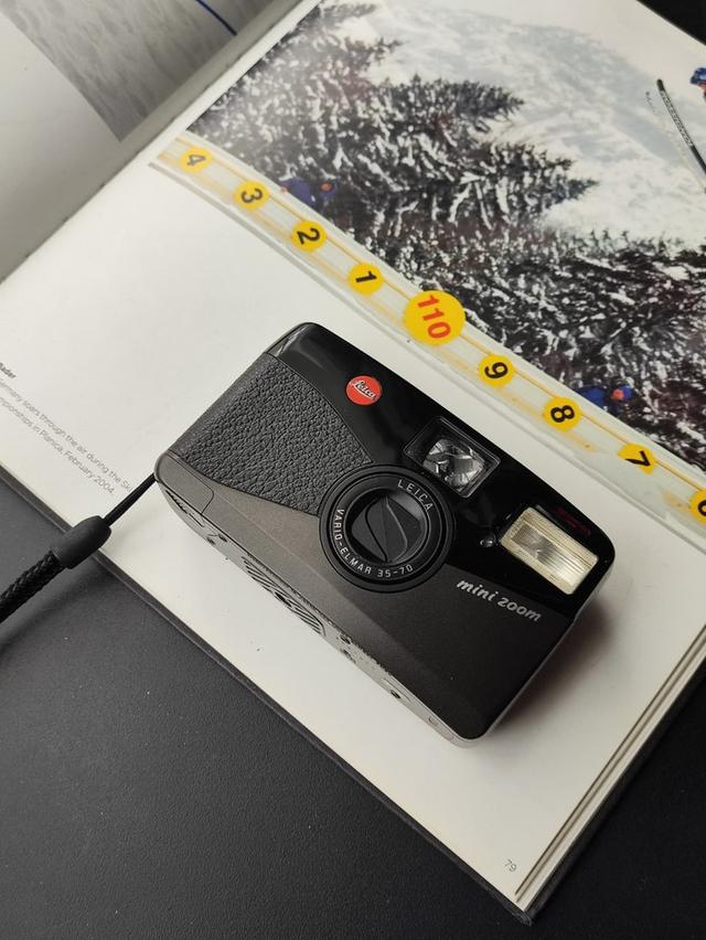 ส่งต่อกล้อง Leica Mini Zoom 1