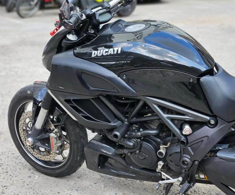 2012 Ducati Diavel 1200 5