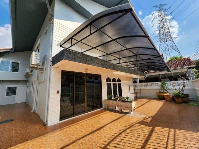 ให้เช่าบ้านเดี่ยว 2 ชั้น ย่านห้วยขวาง ประชาราษฏร์บำเพ็ญ17 ใกล้ MRT ห้วยขวาง เฟอร์นิเจอร์ครบ พร้อมเข้าอยู่ 1