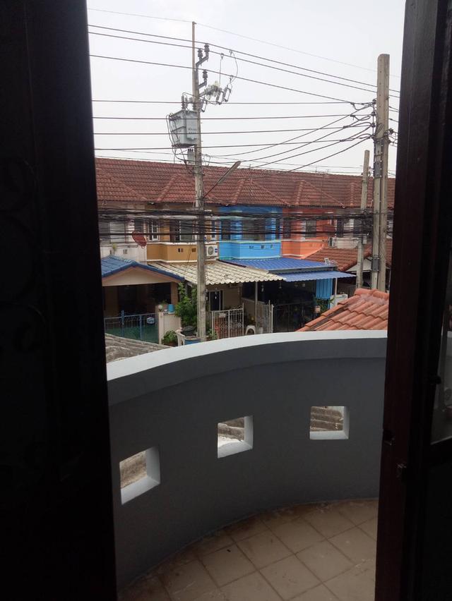 ขายบ้านทาวเฮ้าส์ 2 ชั้น 2 นอน 2 น้ำ เจริญพัฒนา ซ.7 17