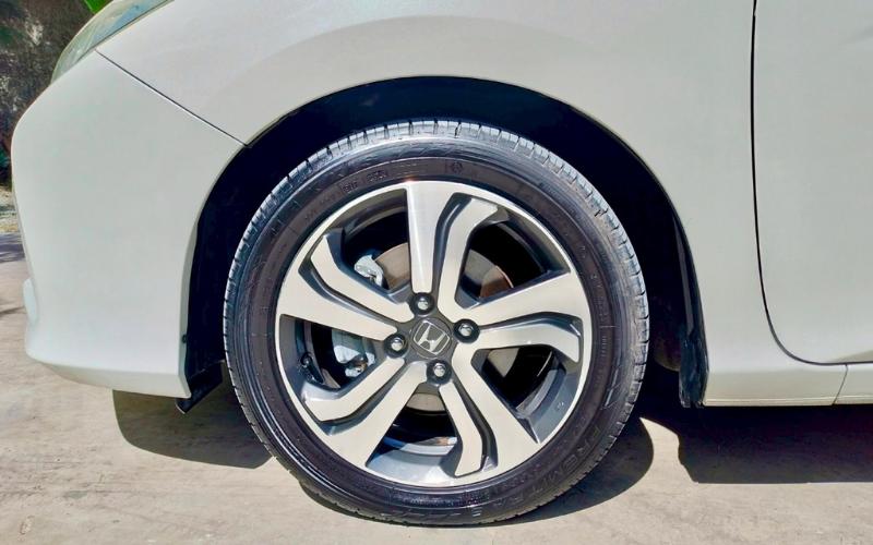 HONDA  CITY 1.5 SV ปี 2016 3