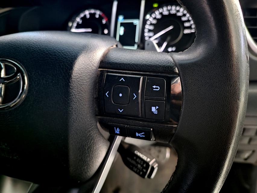 FORTUNER LEGENDER 2.8 4WD ปี 2021จด22 ✅ ฟรีค่าจัด-ค่าโอน ✅ ฟรีประกันภัย ✅ ฟรี พรบ 16