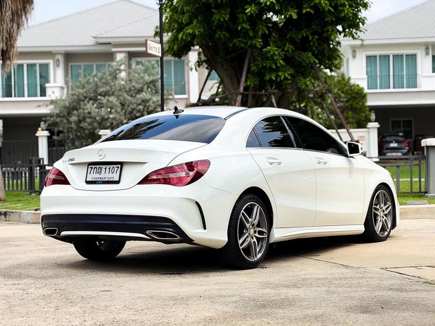 ❄️ BENZ CLA250 AMG Dynamic (facelift) รุ่นใหม่แล้ว W117 ปี 2017 ใช้งานน้อย ออฟชั่นเต็มสุด เจ้าของเดียว รูปย่อยที่ 3