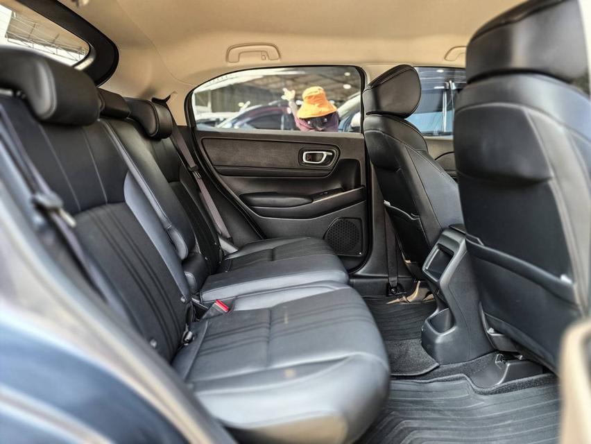 Honda HR-V e:HEV 1.5E 2023 รถสวยมาก ใหม่เอี่ยม  2