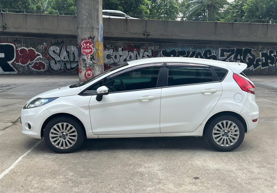 Ford Fiesta 1.5 Trend auto Hatchback ปี 2012 3