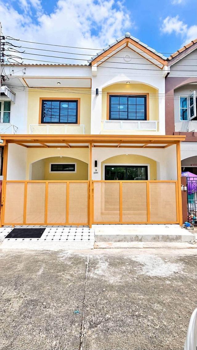 💬 มองหาบ้านโซนบางบัวทอง ติดถนนใหญ่กาญจนาภิเษก แถมได้ฟังก์ชันมากถึง 4 ห้องนอน ในราคาสบายกระเป๋าใช่ไหม? หลังนี้ตอบโจทย์สุดๆ! ✨ 3