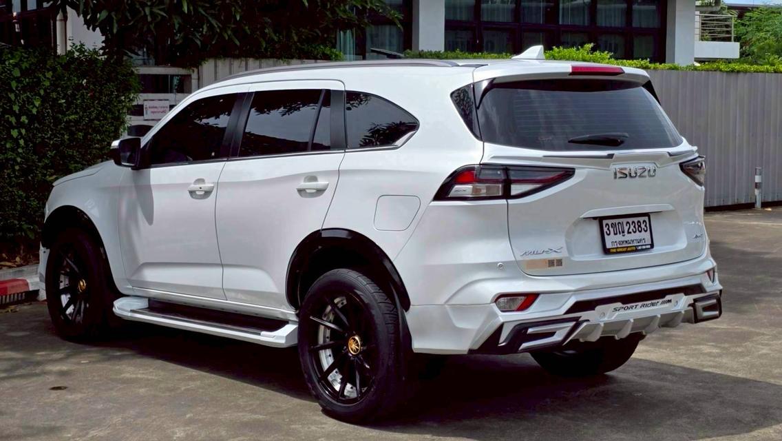 ขาย Isuzu MU-X 3.0 Ultimate 4wd ปี20 8