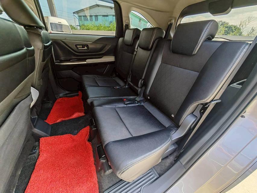 TOYOTA VELOZ 1.5 Premiun 9