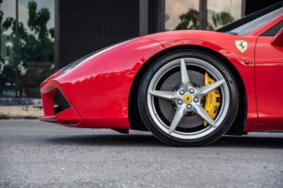 Ferrari 488 GTB ขายรถมือสอง ปี 2016 5