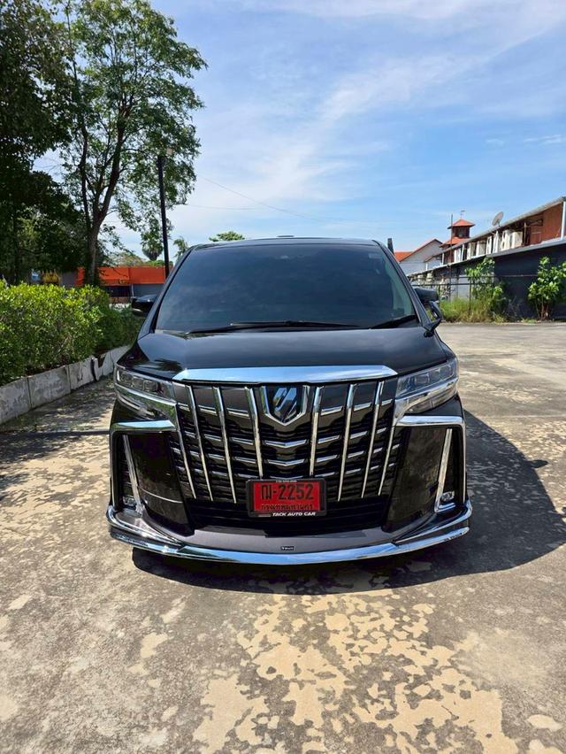 Toyota ALPHARD 2.5SC PACKAGE สีดำ ปี 2022 ไมล์ 40,000 กม.  2