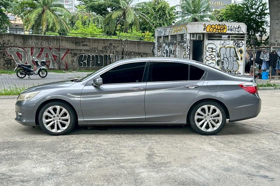 🚗 2013 Honda Accord 2.4 Tech Sunroof AT รูปที่ 8