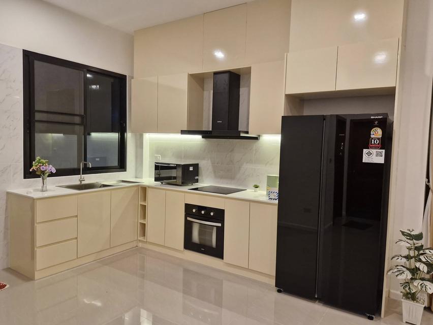 Modern style detached house, villa, near an international school 9