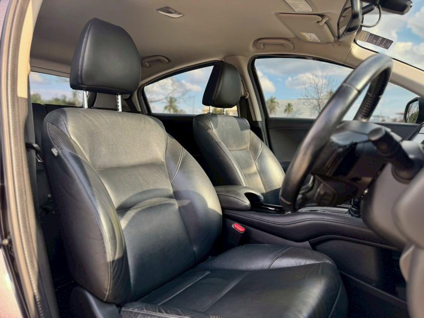 HONDA HRV 1.8 E Limited ปี 16 สีเทาดำ   ออโต้ สวยหรูสปอร์ตน่าขับมากๆ  9
