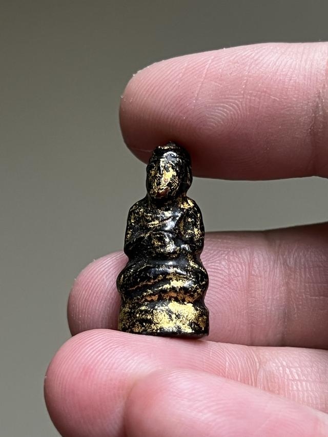 พระจุ่มรักเก่าปิดทอง รูปที่ 2