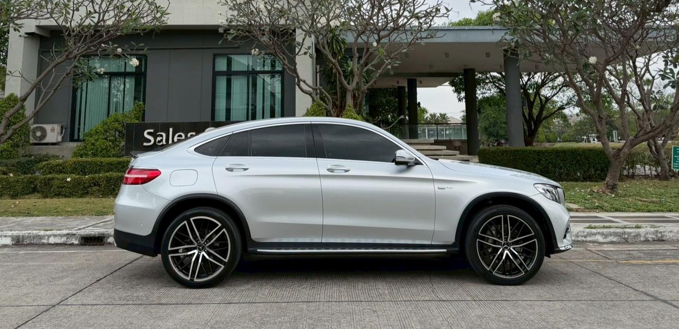 Benz GLC250 AMG Coupe สีเทา ปี 2019  (แต่ง GLC 43) รูปที่ 3