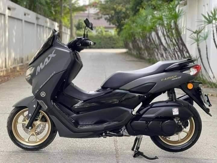 Yamaha N-max สีเทา-ดำ 3